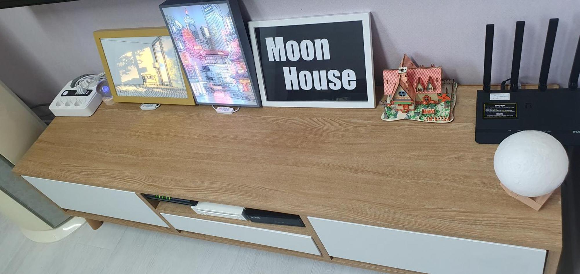 Moon House